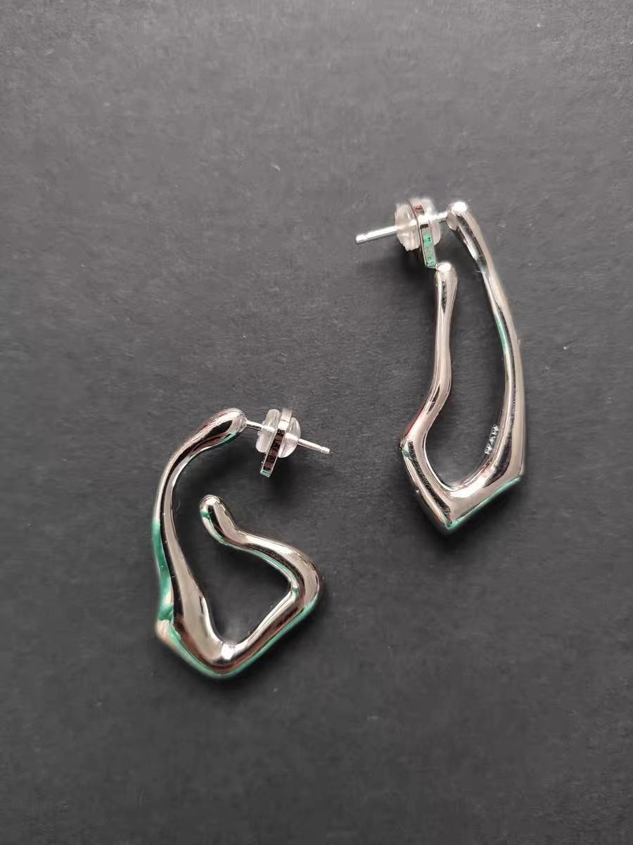Venom 925 Silver Earrings – Sleek & Trendy Retro Style