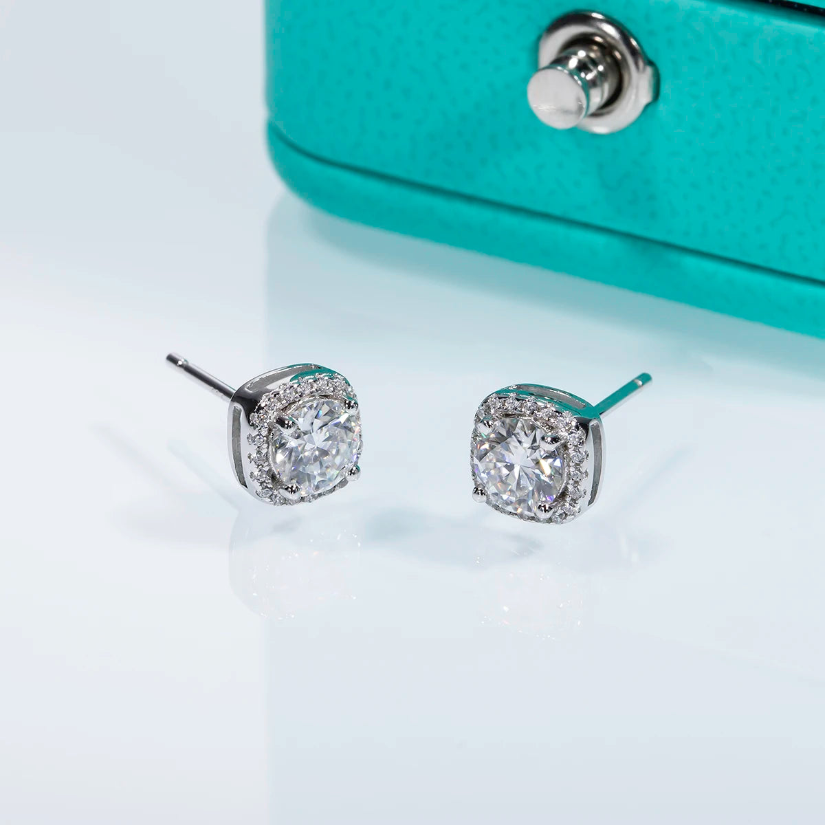 AnuJewel 5mm 1CTTW D Color Moissanite Diamond 925 Sterling Silver Stud Earrings