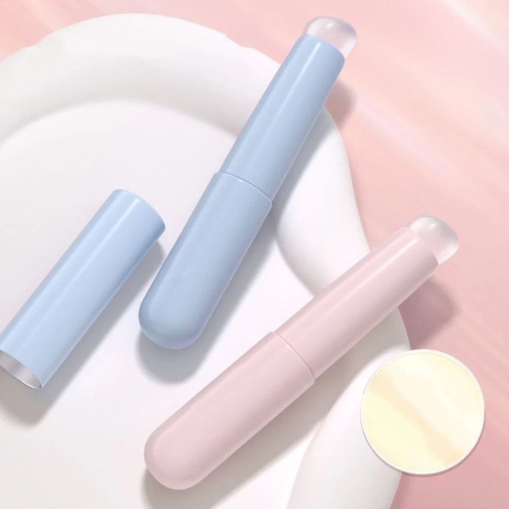 Upgraded Silicone Lip Brush with Cover – Angled Concealer Brush, Soft & Flexible for Precise Lipstick Application, Round Head, No Breakage