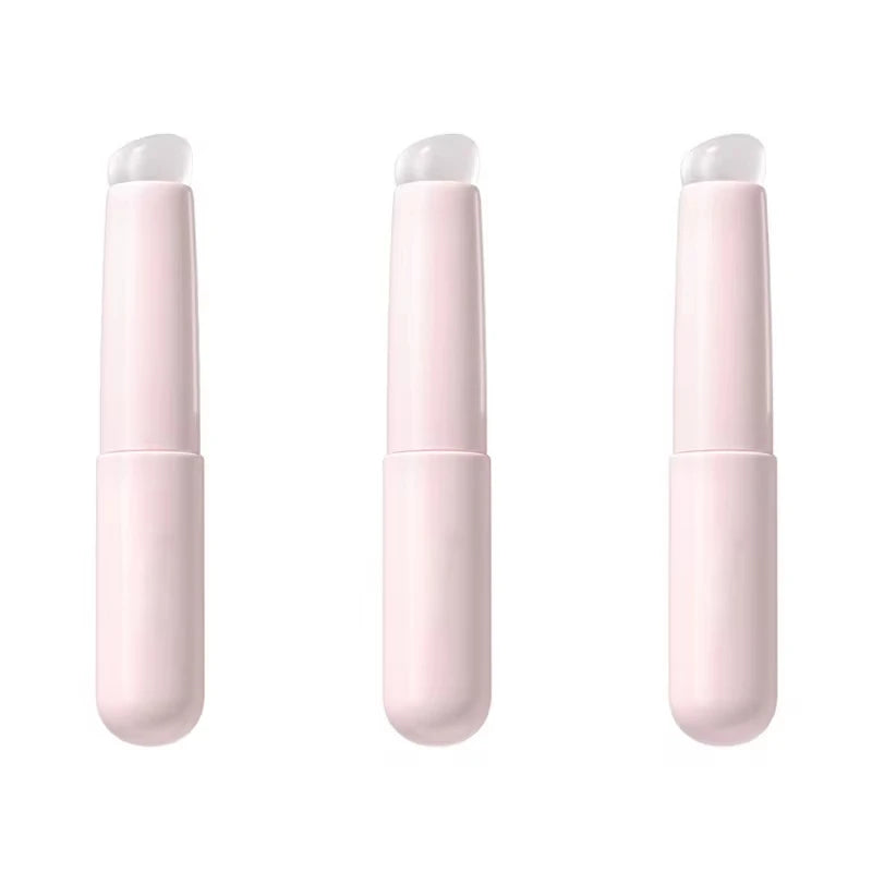 Upgraded Silicone Lip Brush with Cover – Angled Concealer Brush, Soft & Flexible for Precise Lipstick Application, Round Head, No Breakage