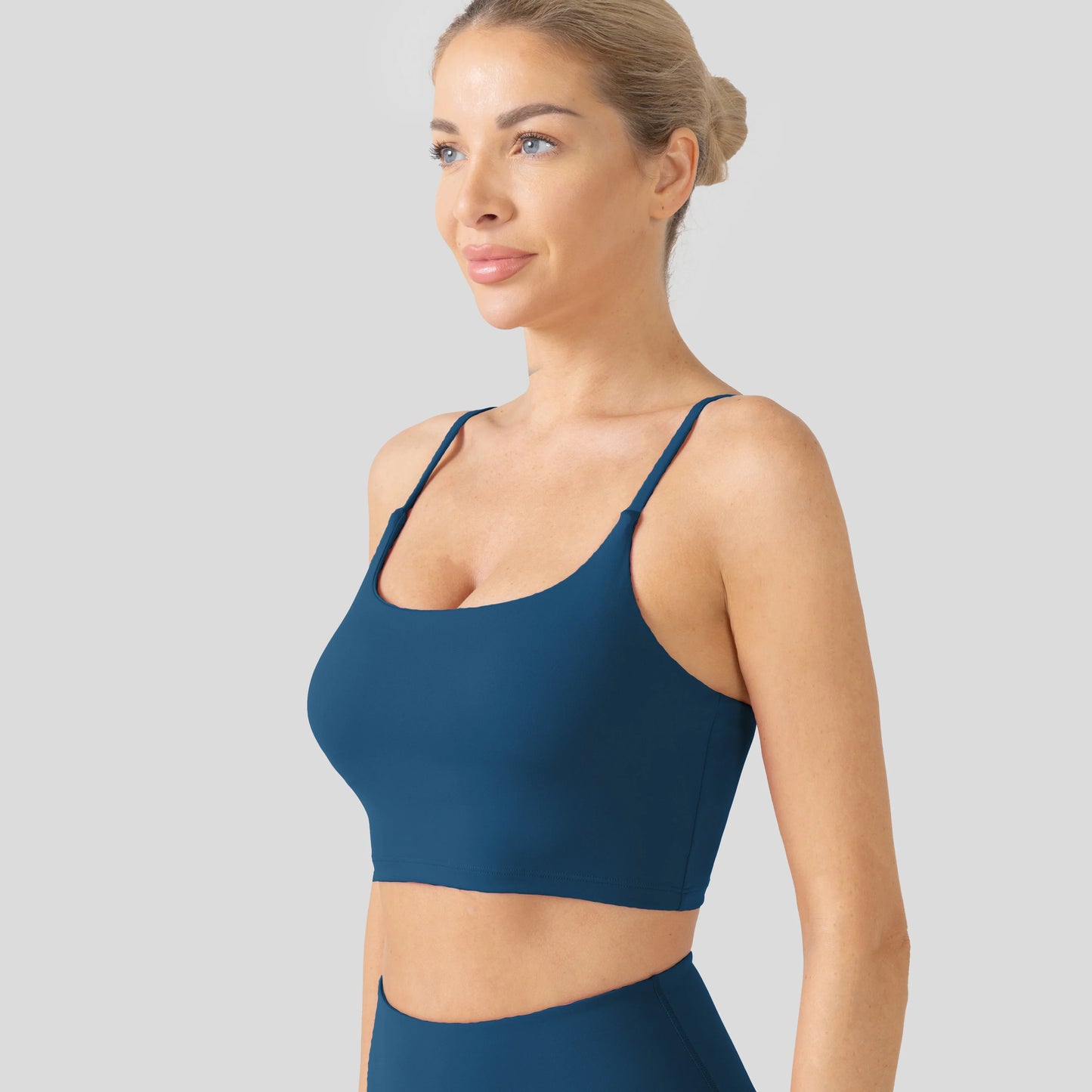 Tight-Fit Sports Bra for Women – Elastic, Removable Chest Cushion, Ideal for Gym & Yoga