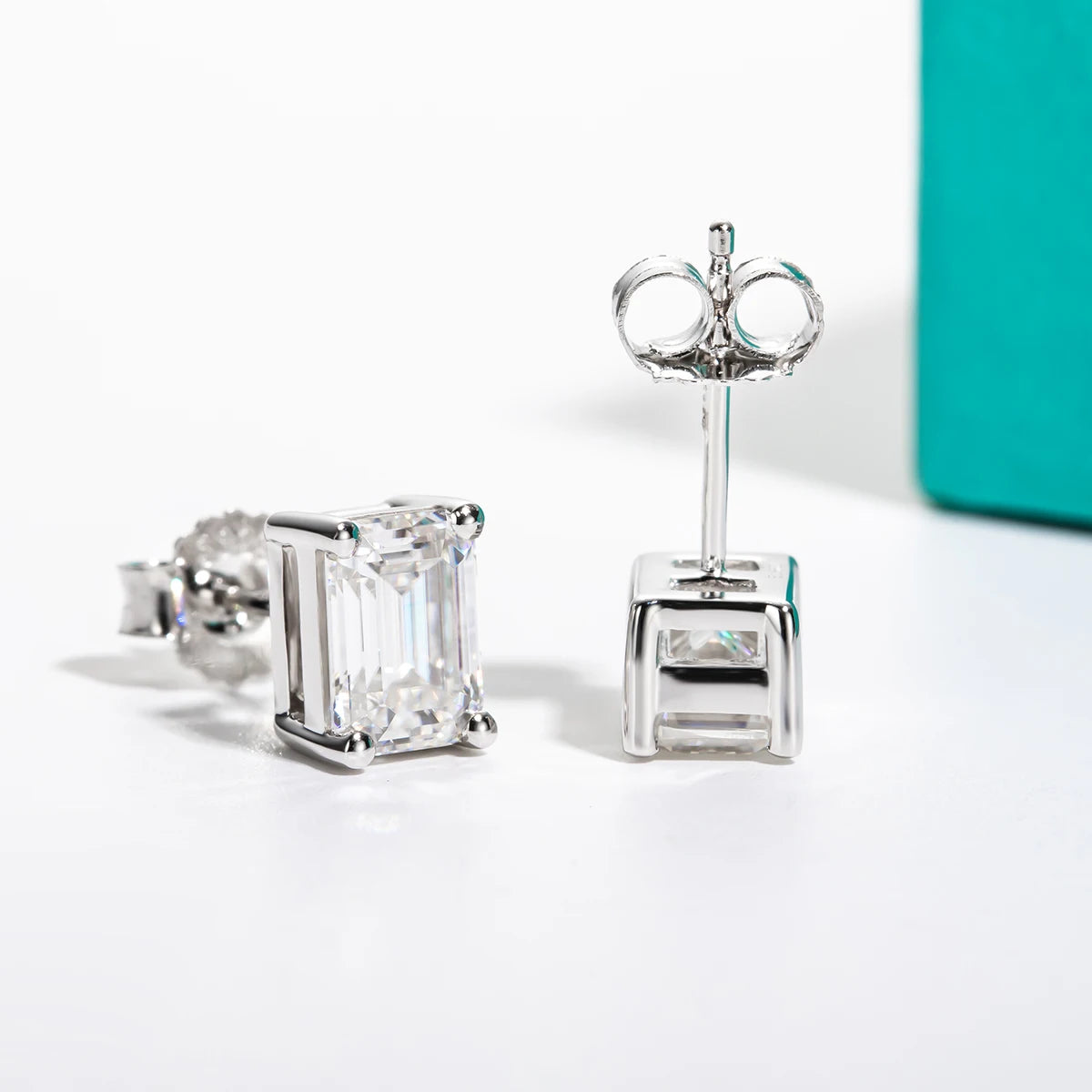 AnuJewel 10k Gold Emerald Moissanite Stud Earrings