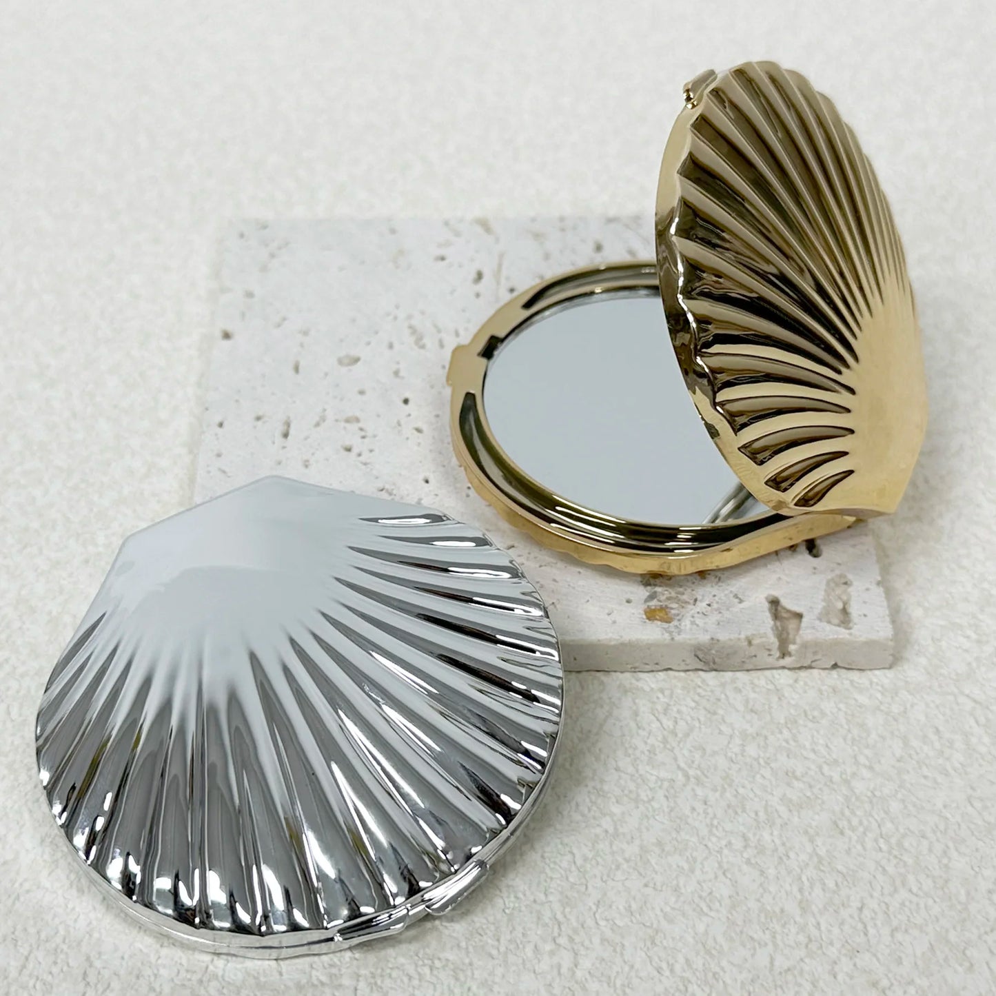 Elegant Shell-Shaped Double-Sided Pocket Mirror – Stylish & Practical!