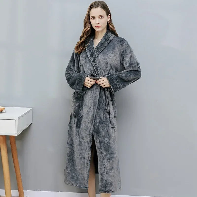 Warm Coral Velvet Bathrobe – Thick Autumn & Winter Couple Robe, Soft Pajamas for Men & Women, Cozy Shower Robe