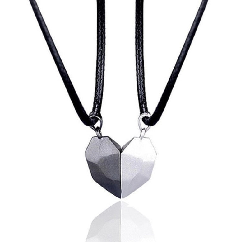 Minimalist Magnetic Heart Pendant Necklace Set
