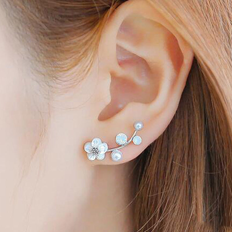 Natural Landscape Mountain Ear Climber Earring – Adventure-Inspired Jewelry