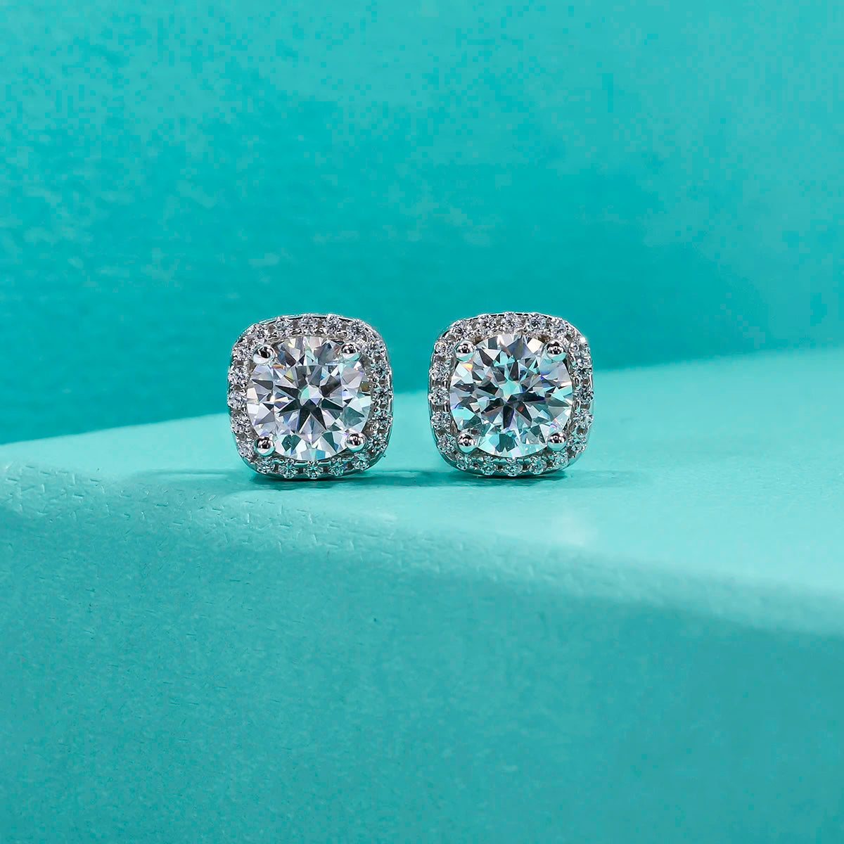 AnuJewel 5mm 1CTTW D Color Moissanite Diamond 925 Sterling Silver Stud Earrings